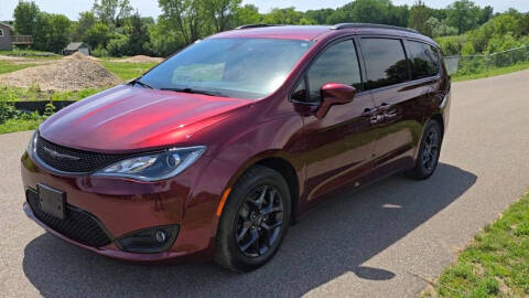 2020 Chrysler Pacifica Touring
