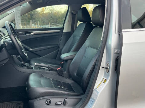 2016 Volkswagen Passat 1.8T SE