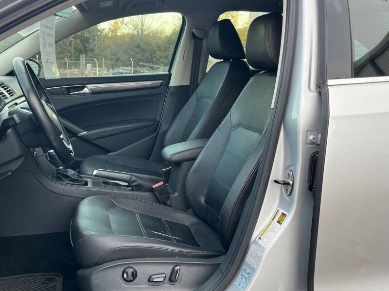 2016 Volkswagen Passat 1.8T SE