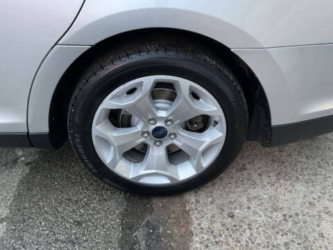 2012 Ford Taurus SEL