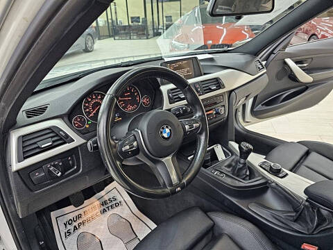 2015 BMW 3 Series 320i