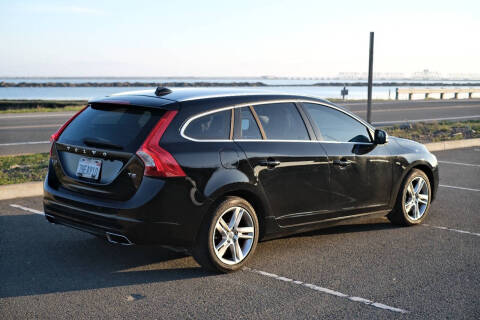 2015 Volvo V60 T5 Drive-E Premier Plus