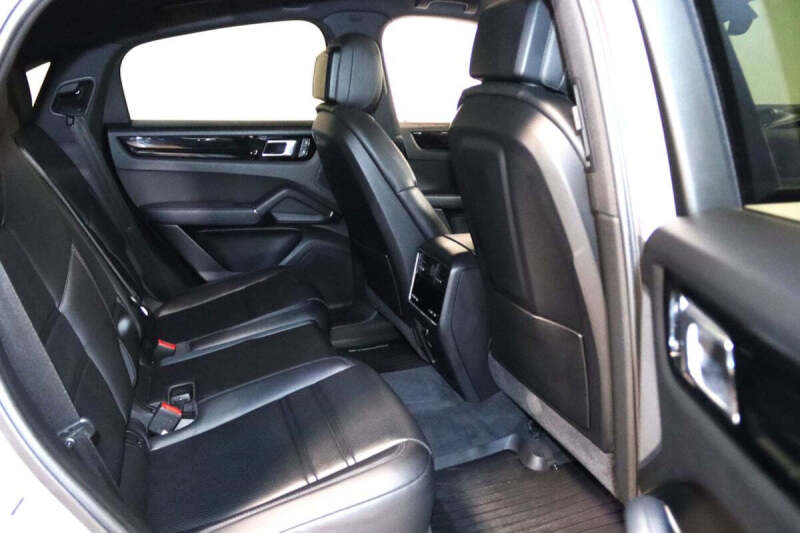 2023 Porsche Cayenne