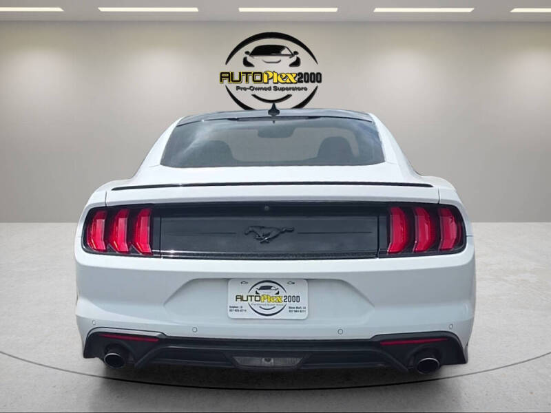 2021 Ford Mustang EcoBoost