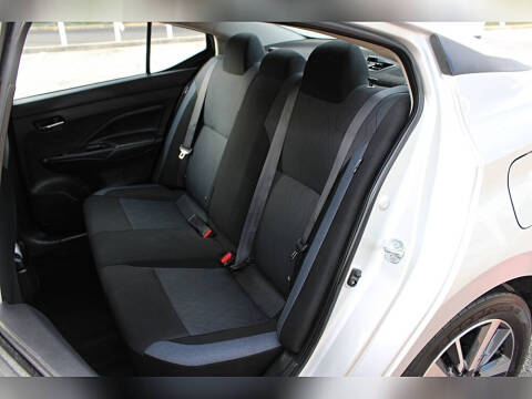 2023 Nissan Versa SV