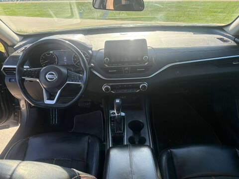 2021 Nissan Altima 2.5 SR