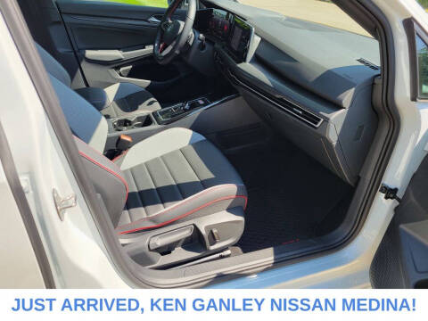 2024 Volkswagen Golf GTI SE