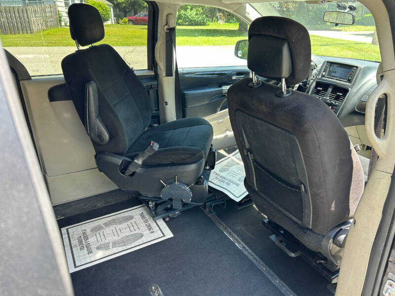 2012 Dodge Grand Caravan Crew