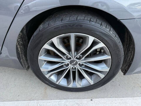 2016 Hyundai Genesis