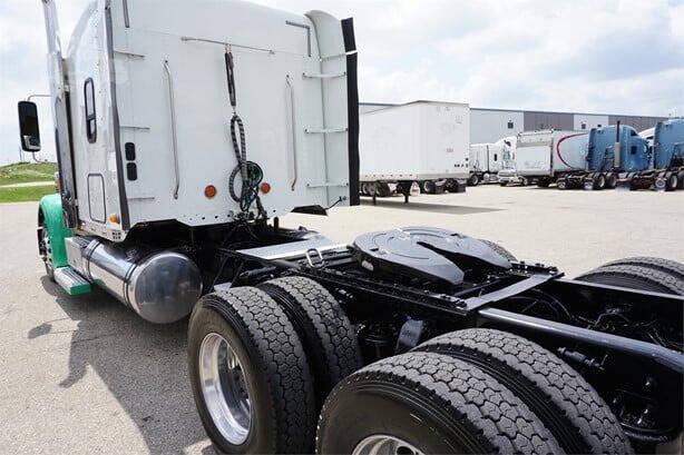 2016 Freightliner Coronado 132