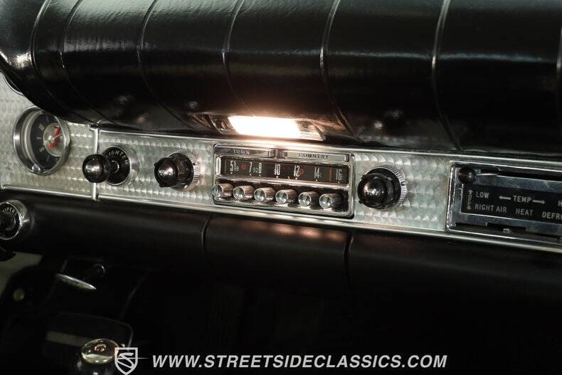 1957 Ford Thunderbird