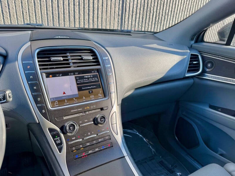 2019 Lincoln Nautilus Reserve