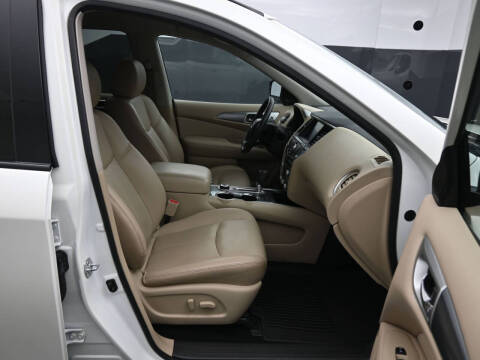 2017 Nissan Pathfinder