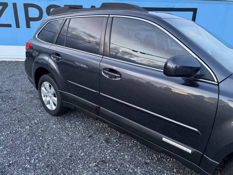 2011 Subaru Outback 2.5i Limited