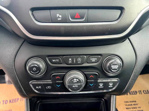 2020 Jeep Cherokee Trailhawk