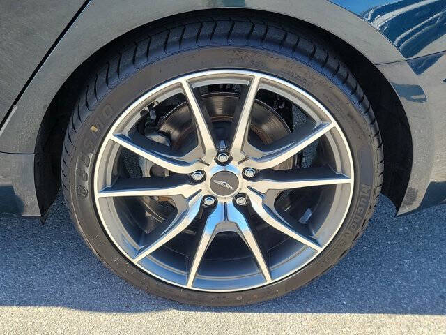 2023 Genesis G70