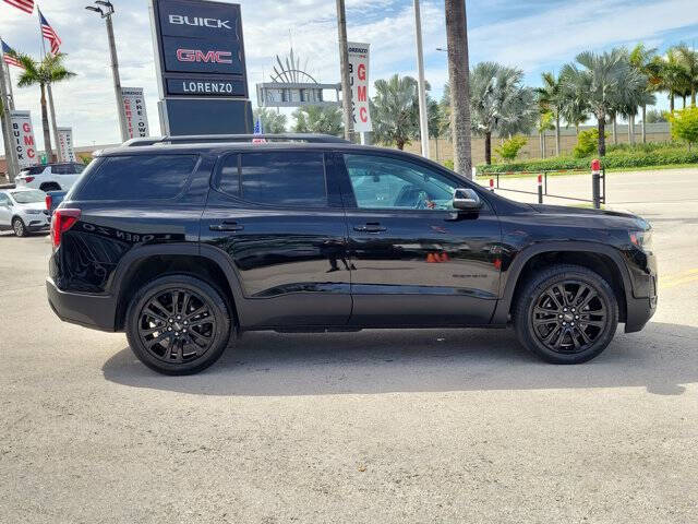 2023 GMC Acadia SLE