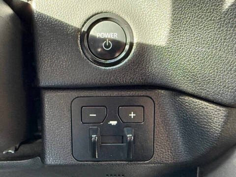 2025 Toyota Sequoia SR5