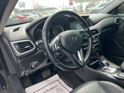 2017 Infiniti QX30