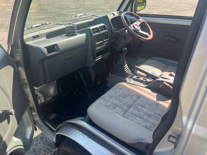1994 Mitsubishi Truck