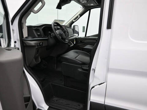 2025 Ford Transit 250