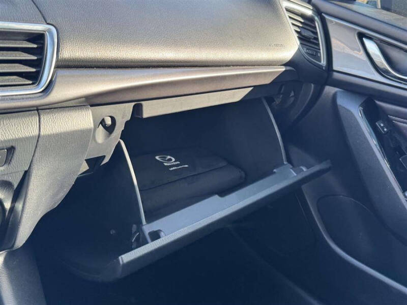 2018 Mazda MAZDA3 Grand Touring