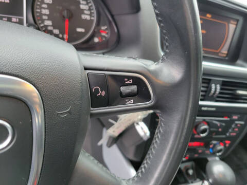 2012 Audi Q5 3.2 quattro Premium Plus