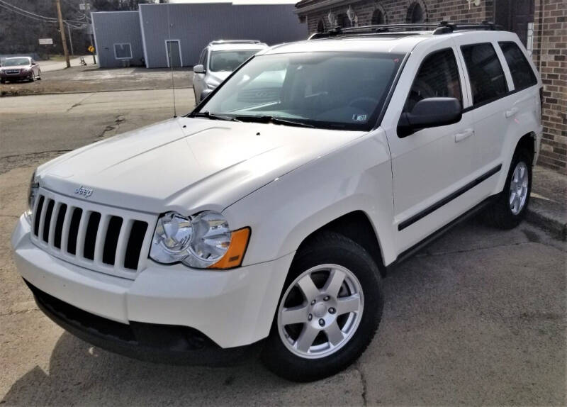 2009 Jeep Grand Cherokee for sale at SUPERIOR MOTORSPORT INC. in New Castle PA