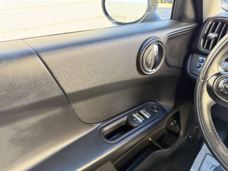 2017 MINI Countryman Cooper