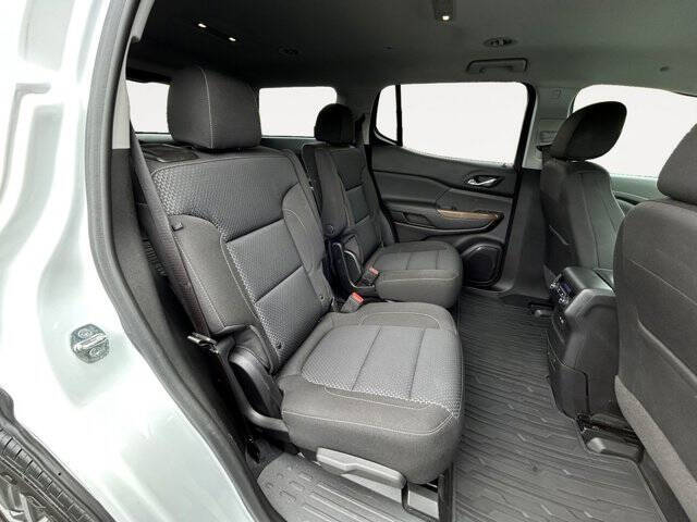 2022 GMC Acadia SLE