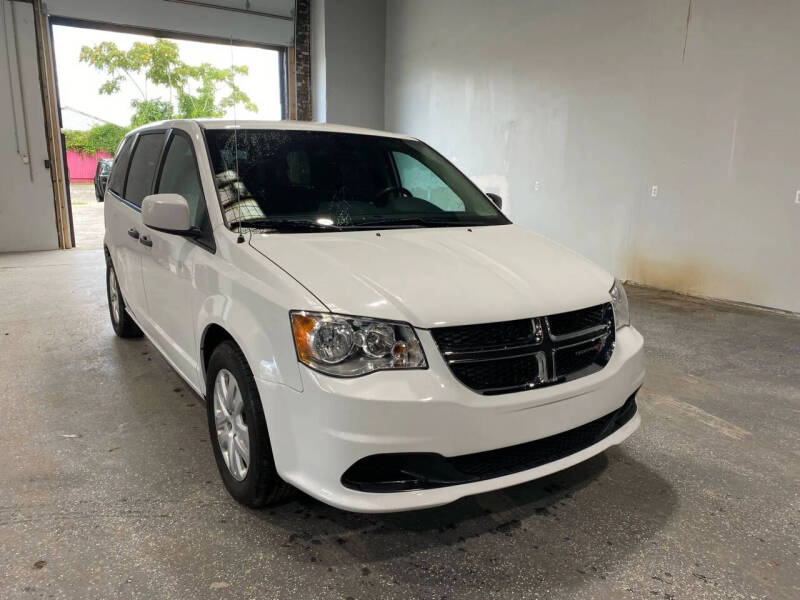 2019 Dodge Grand Caravan SE's photo