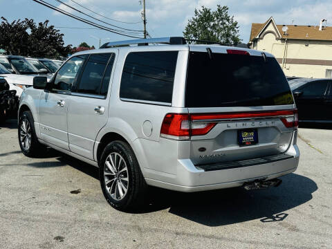 2016 Lincoln Navigator Select