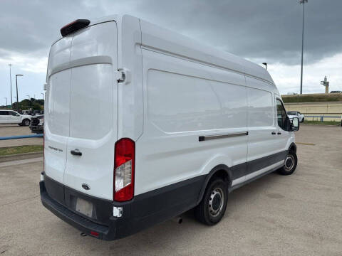 2023 Ford Transit 250