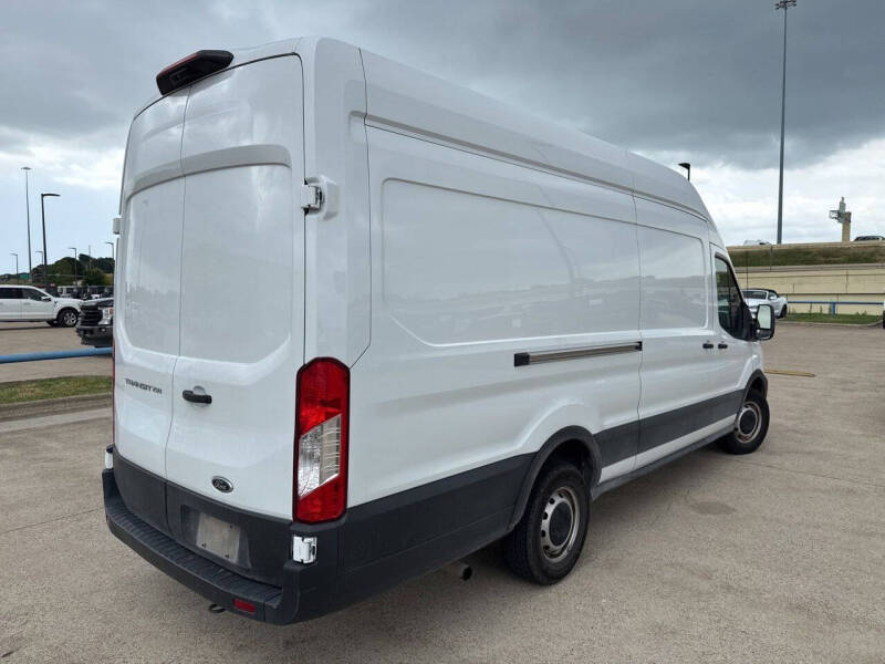 2023 Ford Transit 250