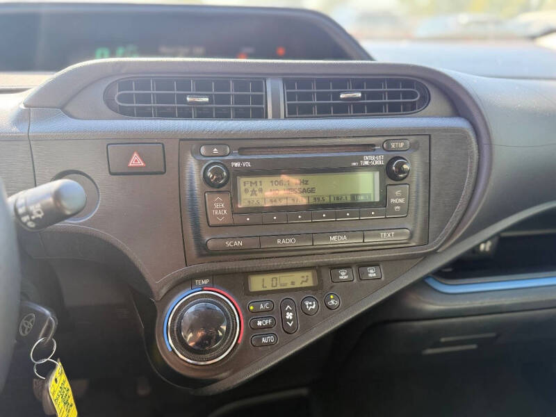 2013 Toyota Prius c One