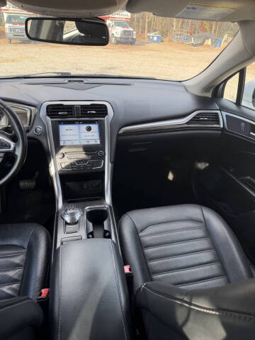 2017 Ford Fusion Hybrid SE