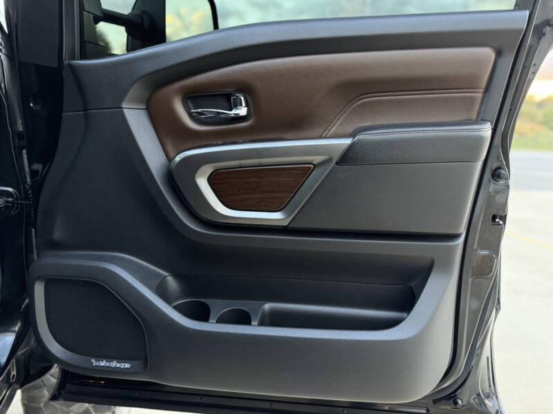 2017 Nissan Titan XD Platinum Reserve