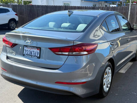 2017 Hyundai Elantra SE