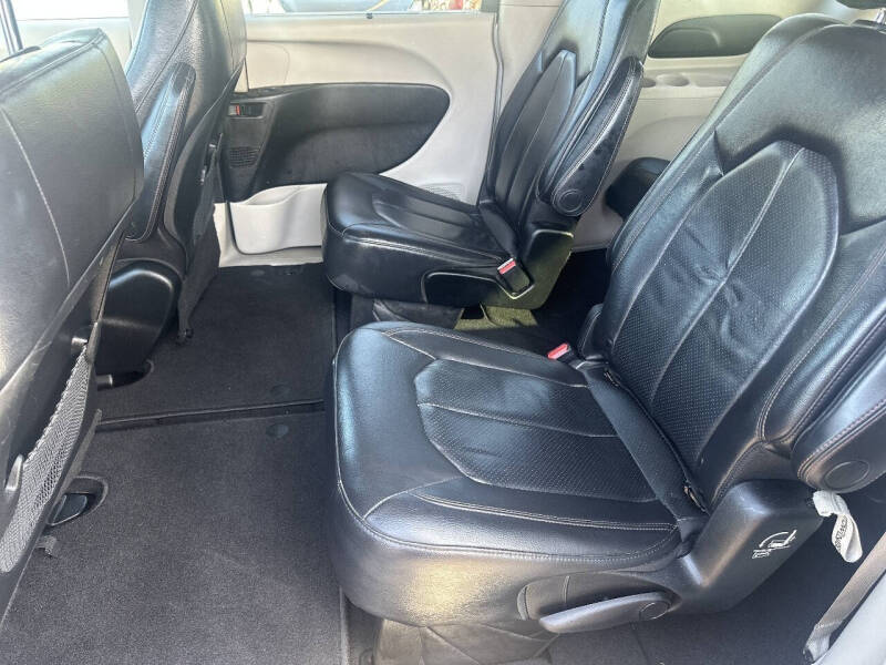 2019 Chrysler Pacifica Touring L