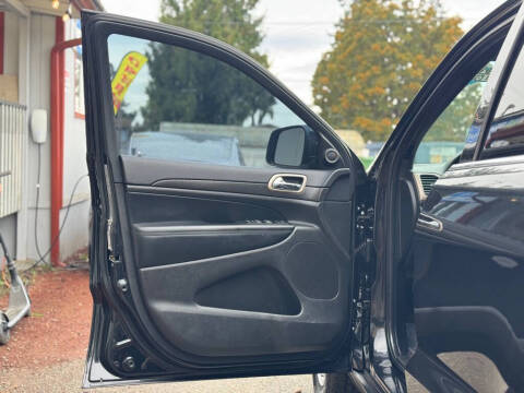 2016 Jeep Grand Cherokee Laredo