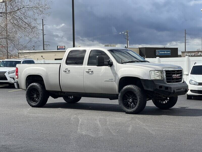 2008 GMC Sierra 2500HD for sale at Hoskins Trucks in Bountiful UT