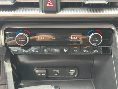 2023 Kia K5