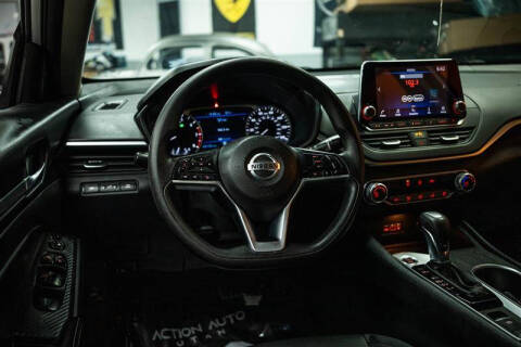 2022 Nissan Altima 2.5 SV