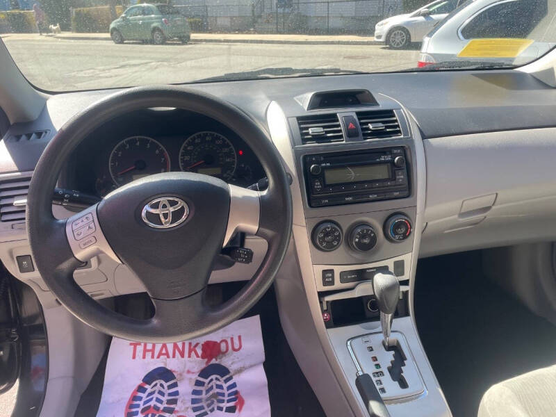 2012 Toyota Corolla LE