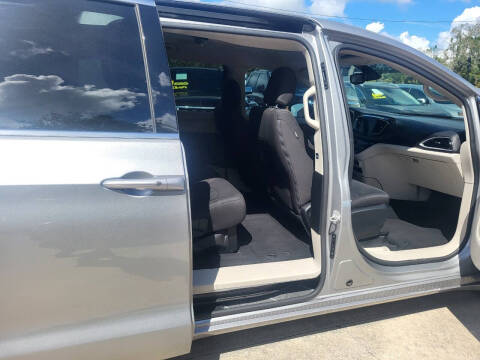 2017 Chrysler Pacifica Touring