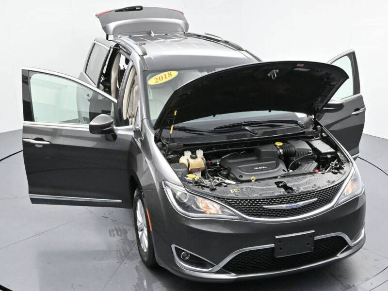 2018 Chrysler Pacifica Touring L