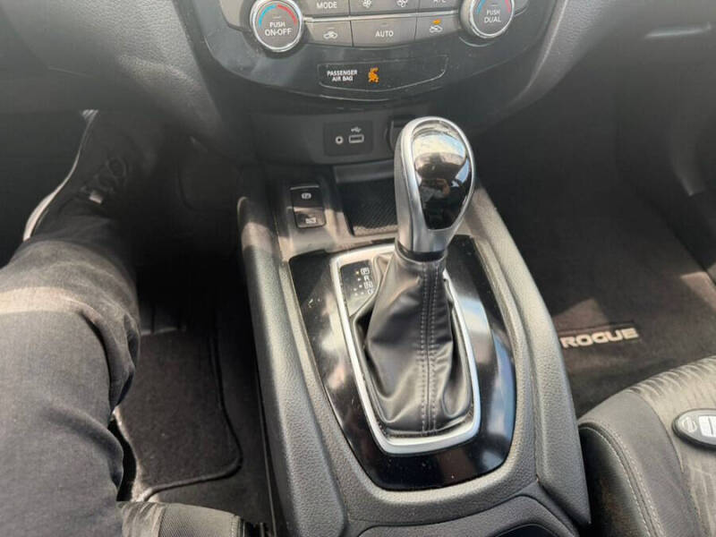 2020 Nissan Rogue