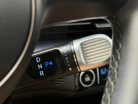 2024 Hyundai IONIQ 6 SE