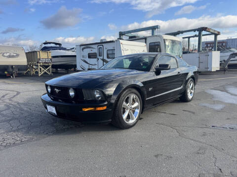 2006 Ford Mustang GT Deluxe