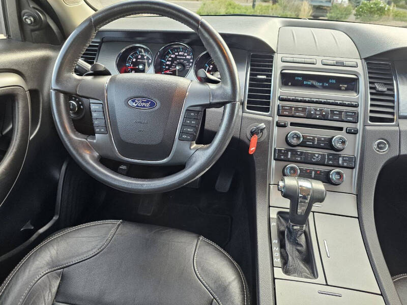 Image 10 of 2011 Ford Taurus SEL
